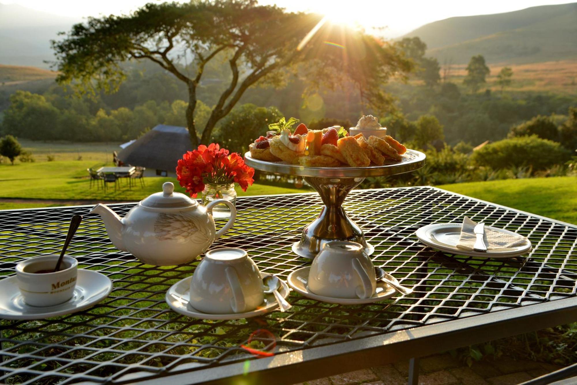 Bonjaneni Montusi Mountain Lodge מראה חיצוני תמונה