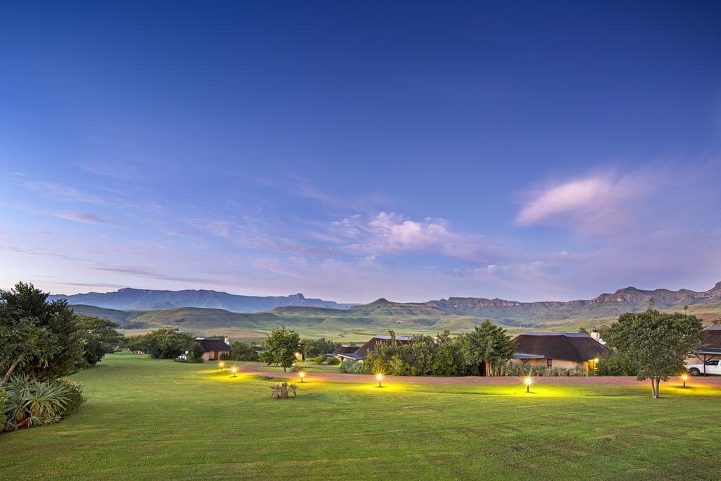 Bonjaneni Montusi Mountain Lodge מראה חיצוני תמונה