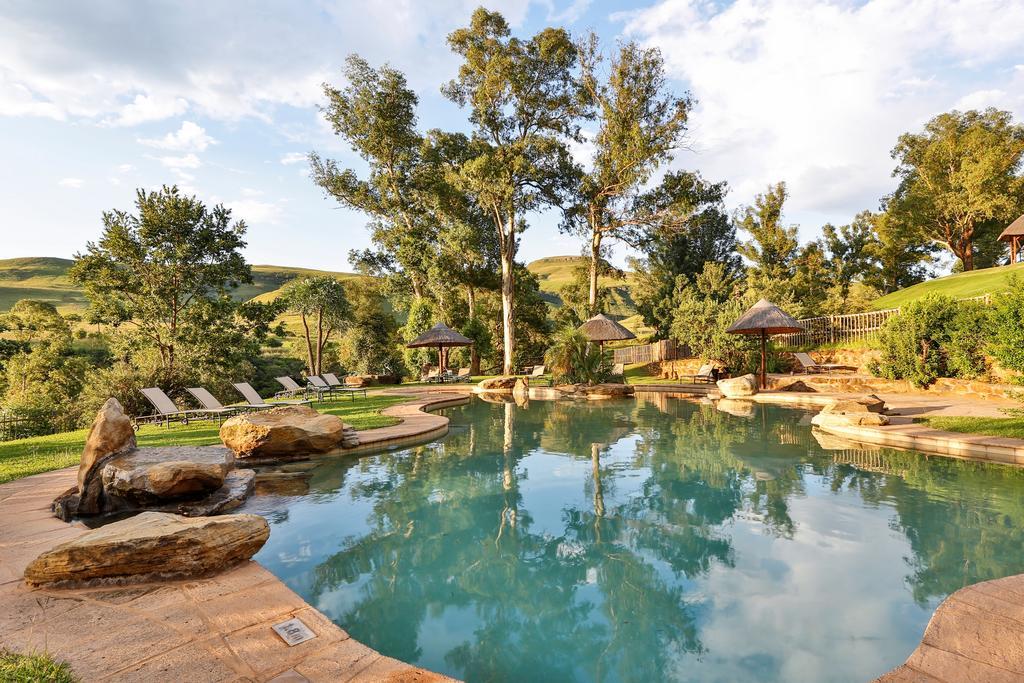 Bonjaneni Montusi Mountain Lodge מראה חיצוני תמונה