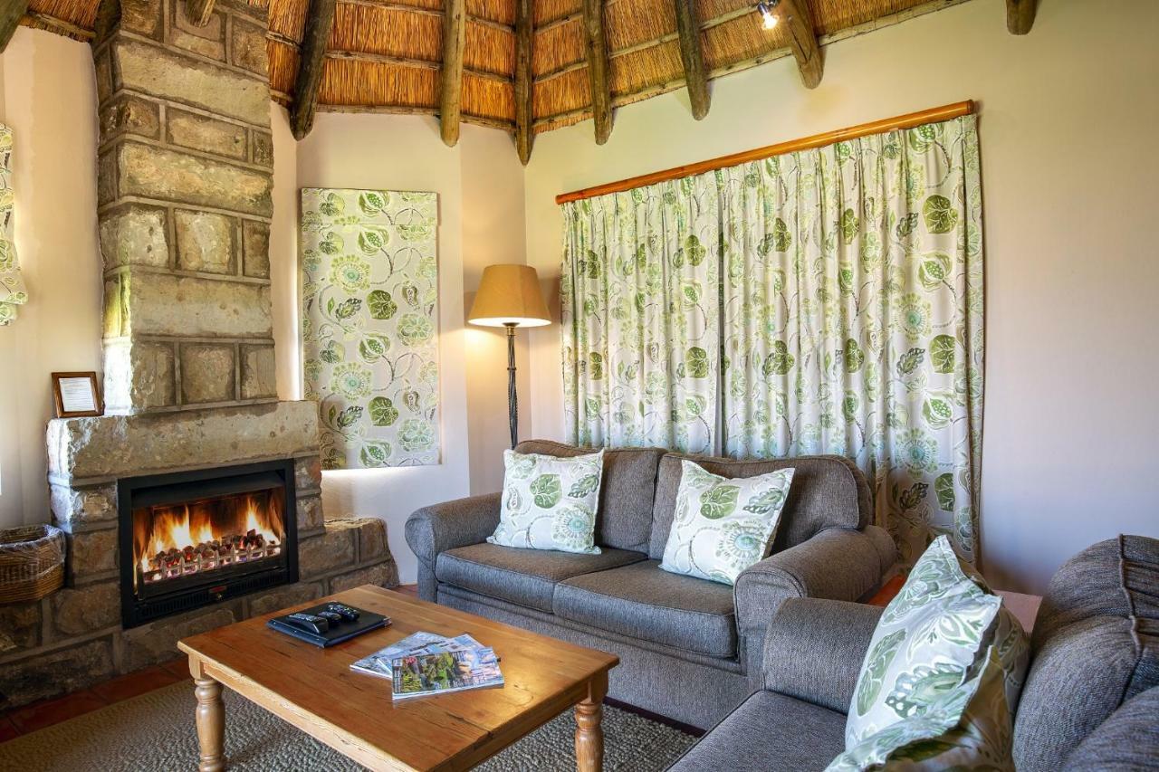 Bonjaneni Montusi Mountain Lodge מראה חיצוני תמונה
